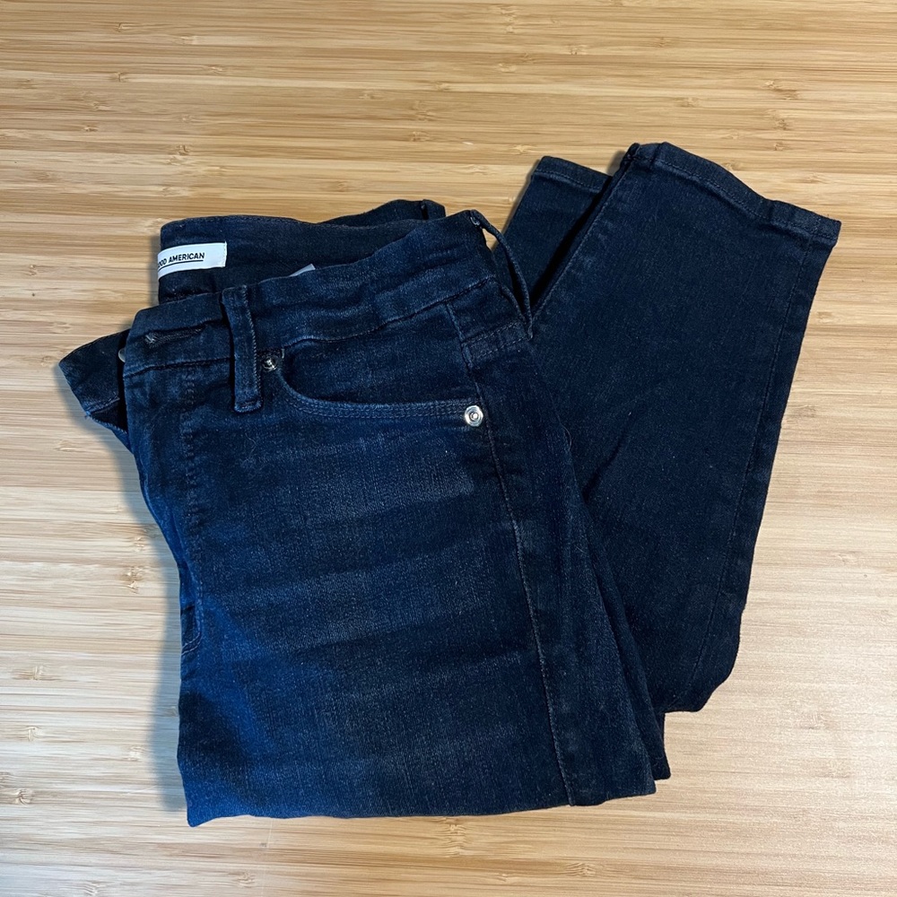 Good American Jeans: 4/27